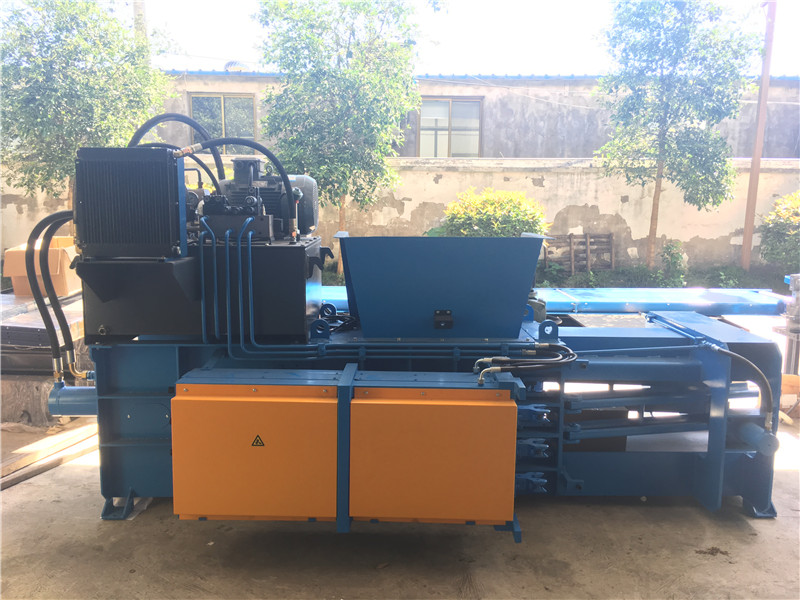 Plastic Horizontal Waste Straw Baler Compactor Machine