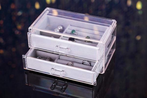 7.48x4.52x3.54" Tabletop Jewelry Organizer , Clear Acrylic Jewelry Organizer
