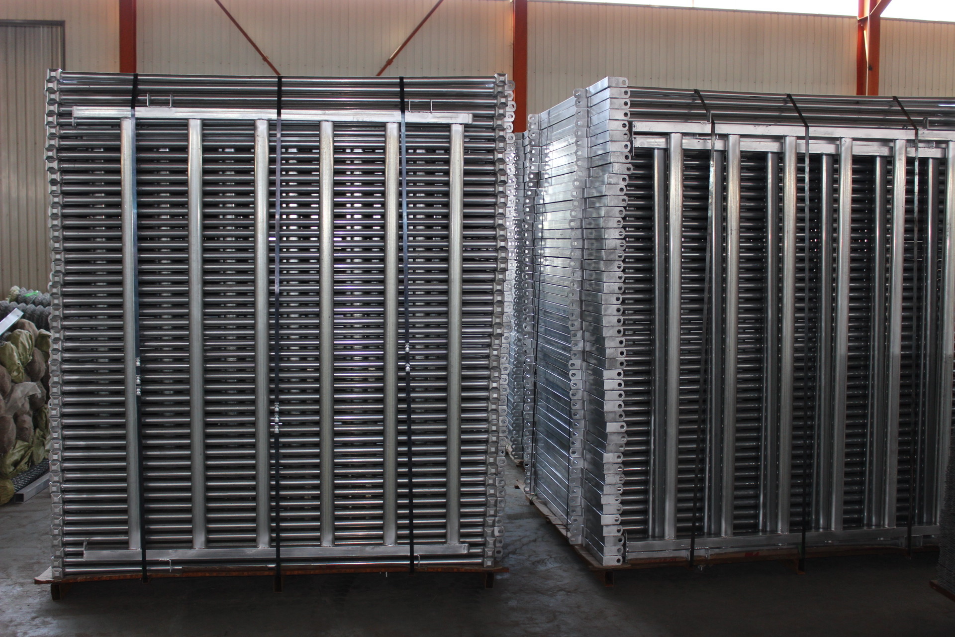 Metal Sqaure Pipe 1.5x2.1m Heavy Duty Cattle Panel For Farm