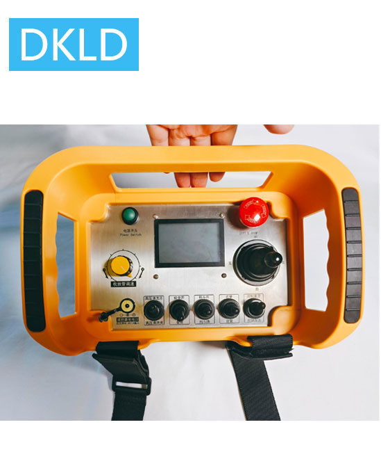 Wireless Remote Controller For Underwater Robot Tracked Vehicle