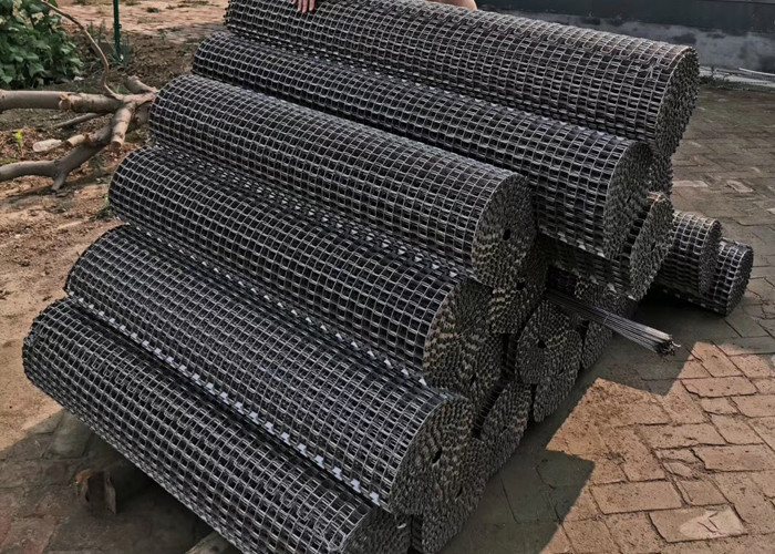 Product Sieving System Flat Metal Mesh Conveyor Belt , Food Mesh Belt High Carbon Steel