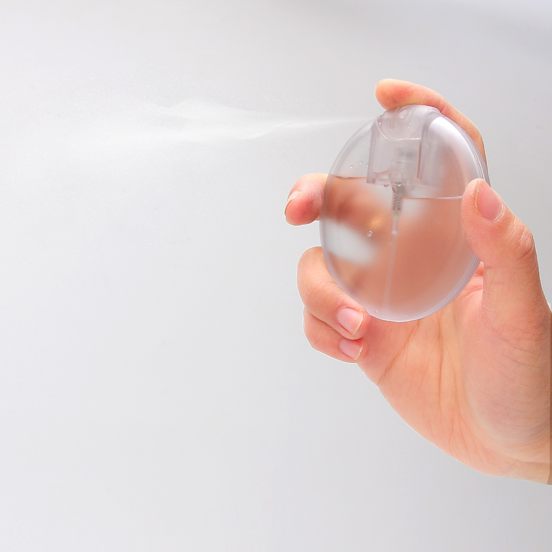 Polypropylene Perfume Spray Bottles 20ml Round Shape Water Bottle