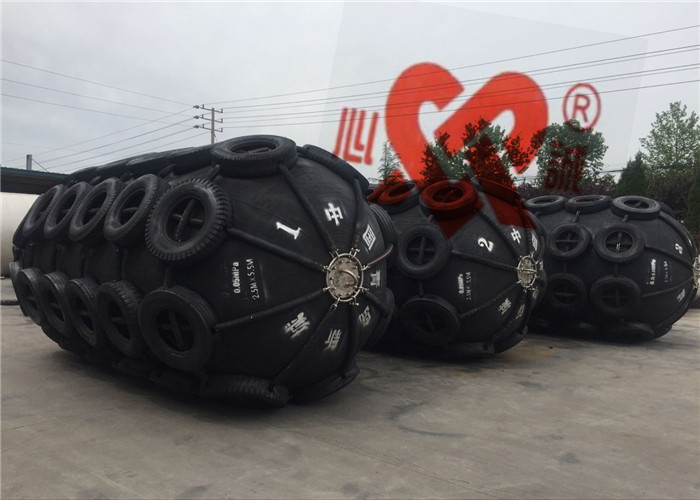 SGS Rubber Pneumatic Marine Fenders Tyres Type Completely Airtight