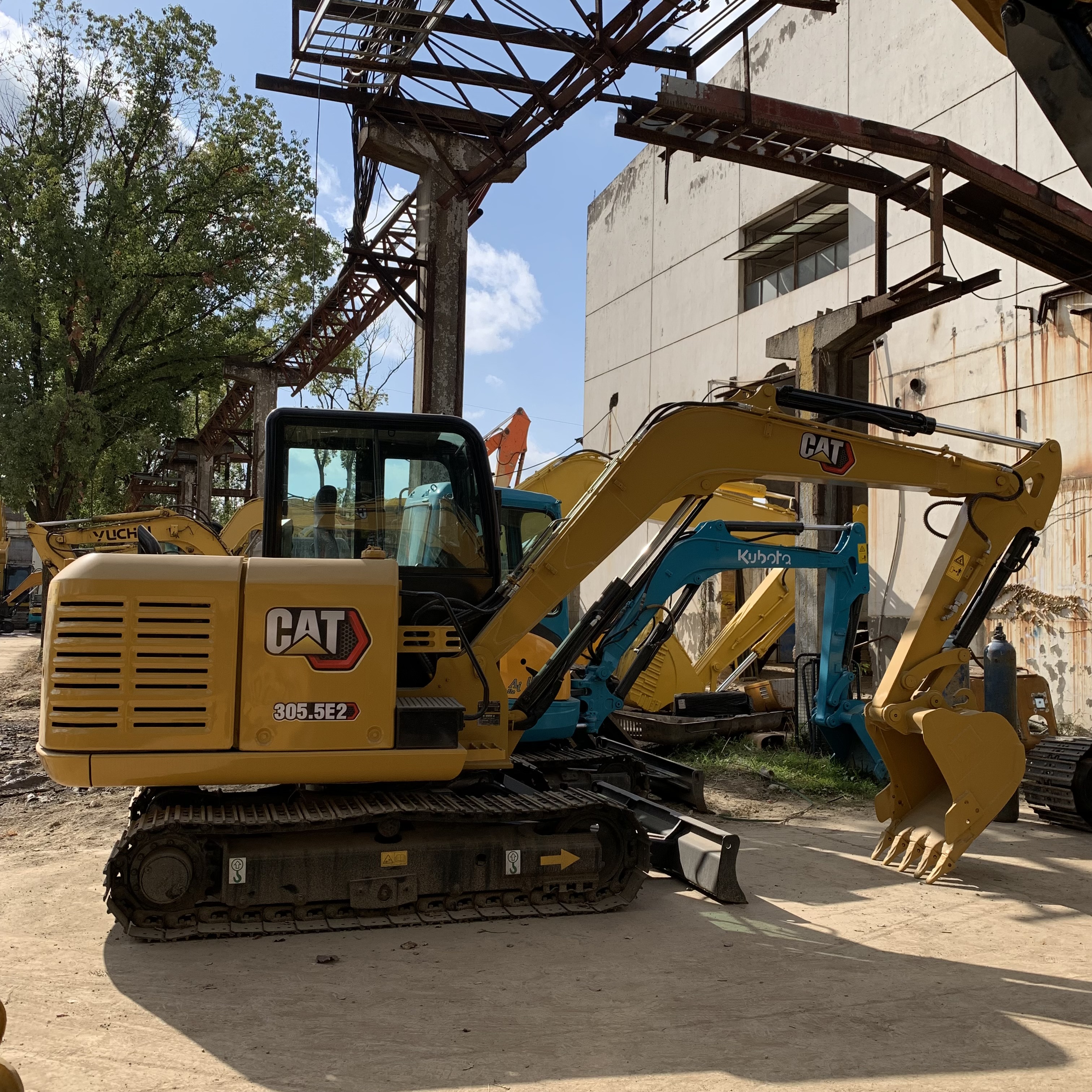 Used Cat 305.5E2 Excavator 305.5 Hydraulic 305.5E Mini Digger Machine Weight 5000 KG