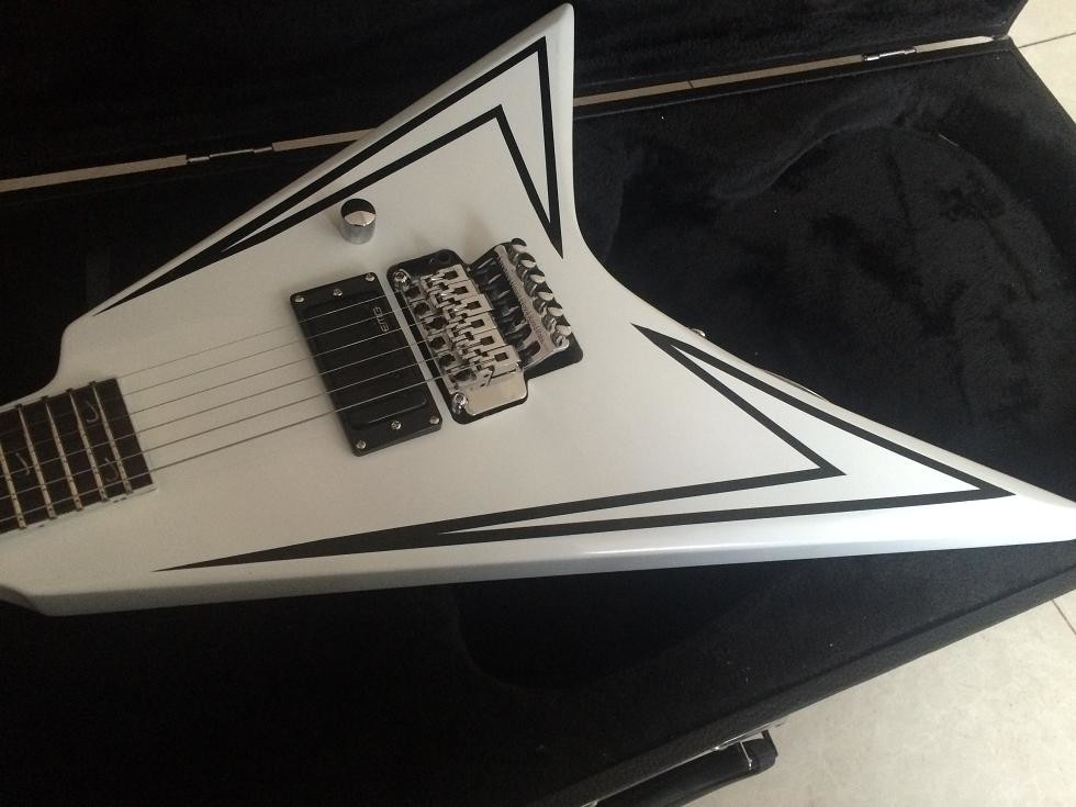 6 strings LTD flying V model electric guitar floyd rose bridge rosewood fingerboard custom guitar