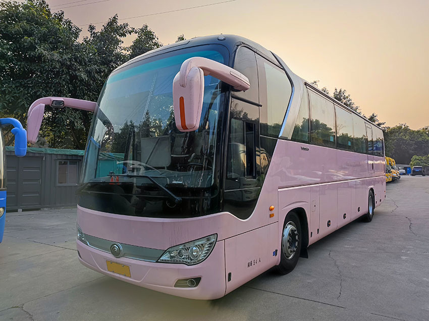 Luxury Pink Used Yutong Buses Euro 5 LHD Used Diesel Shuttle Bus For Sale