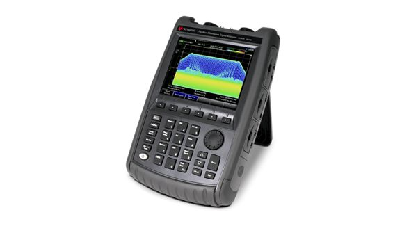 N9963B FieldFox Microwave Spectrum Analyzer Handheld 54 GHz portable
