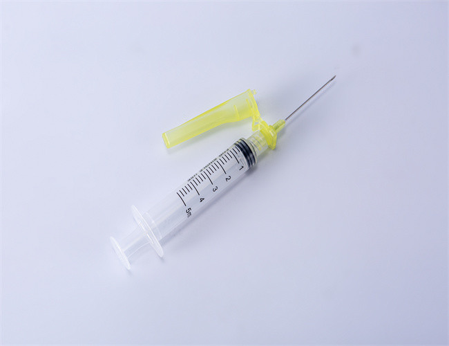 Sterile Medical Disposable Safety Syringe With Safety Needle 16G-30G FDA51K