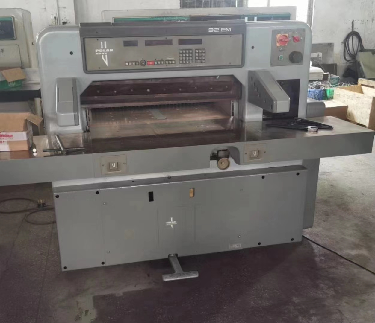 Paper Cutter Parts Wind Control Switch Video Demo Offered in Building Material Shops