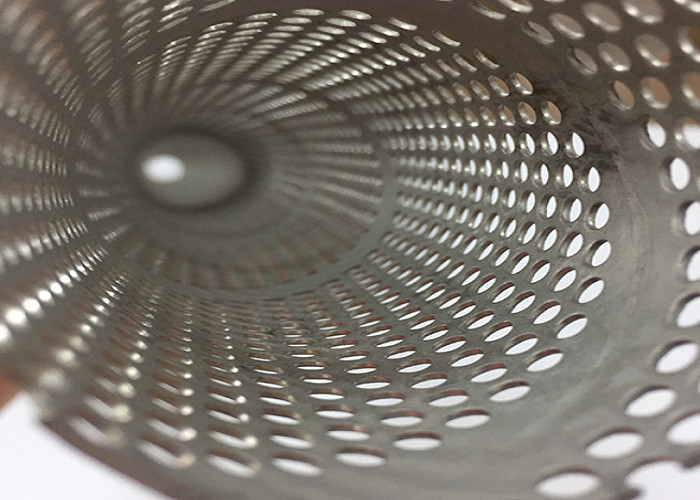 99% ASTMA213 Standard 1000mm Length Metal Mesh Cylinder For Well Drilling