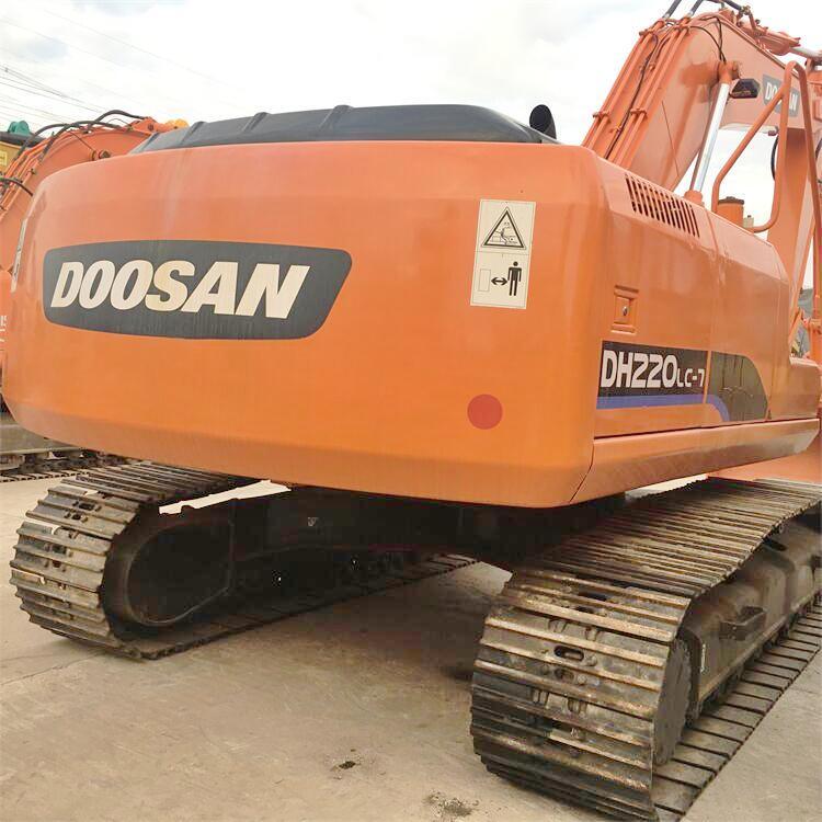 Good Condition 22 Ton Doosan DH220 Excavator in Korea Original Engine and Hydraulic Valve
