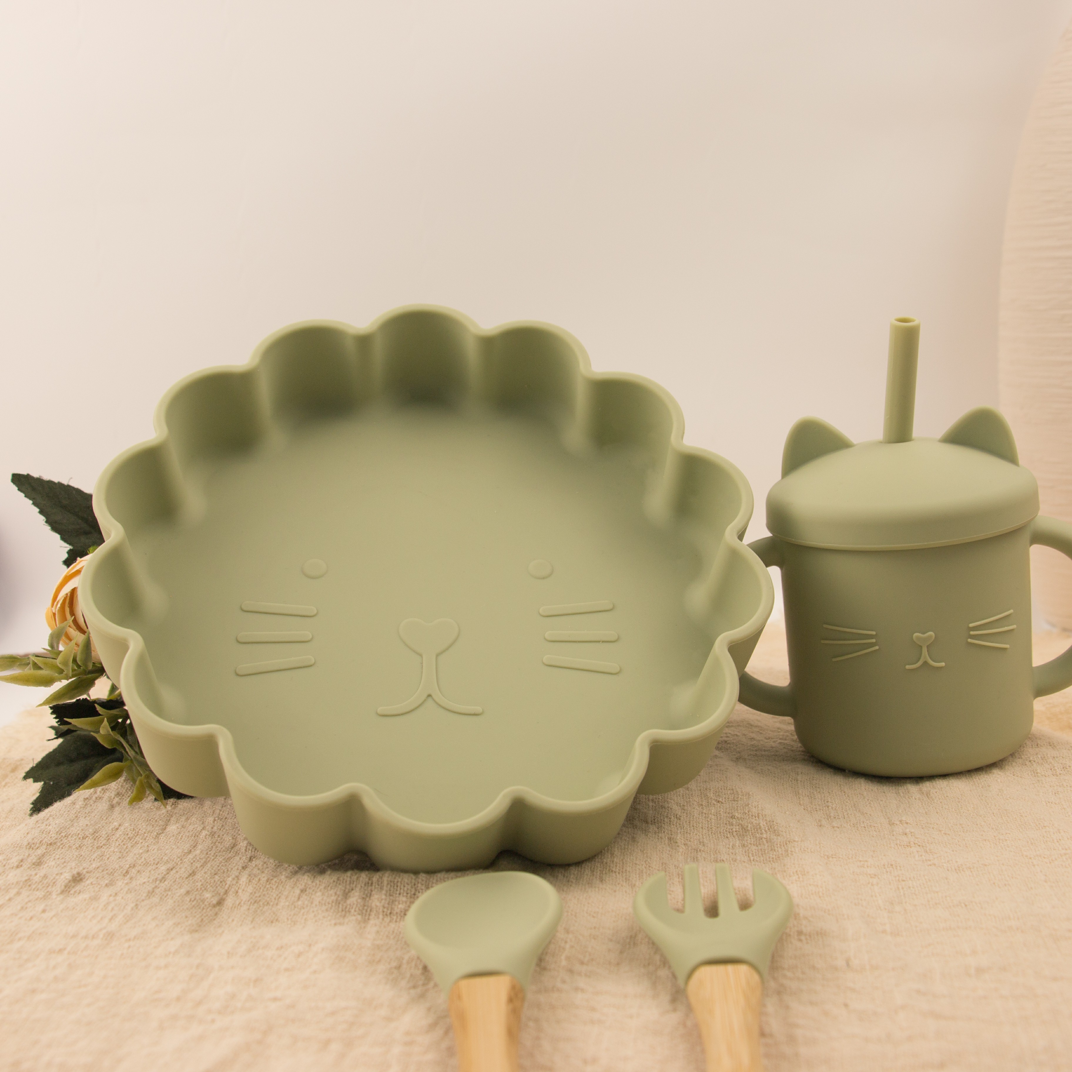 Eco Friendly Suction Toddler Silicone Plates Soft For Baby Dinner OEM