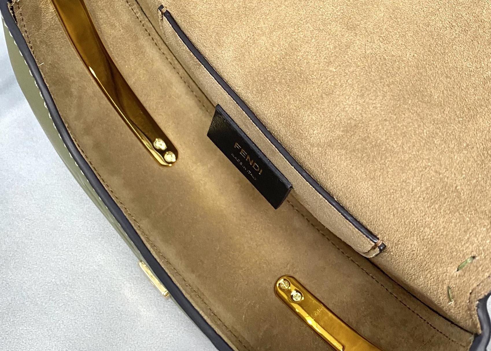 2021 Newest Saddle Bag Half-Moon-Shaped Luxury Cross-Body Bag Lock design bag genunie leather cross-body bag