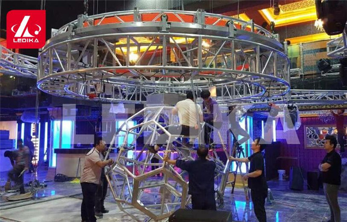 Aluminum Spigot Truss Structure / Event Round Lighting Truss For Decoration