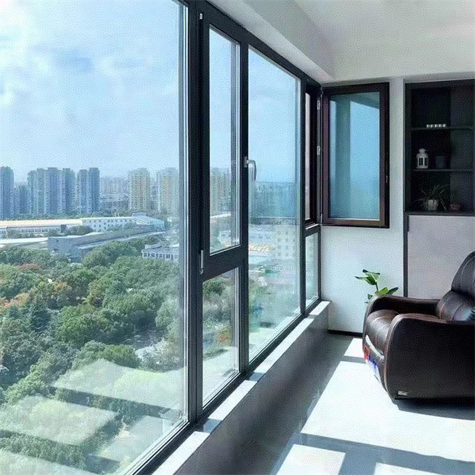 Aluminum Alloy Double Glazed Casement Windows Customized For Soundproofing