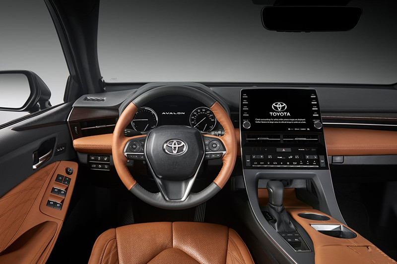 TO-YOTA Avalon 2.0L Petrol Cars with Big Space and Electric Steering System Made