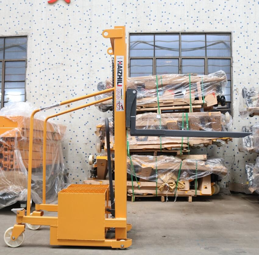 Non Polluting Warehouse Forklift , 1 Ton Counterbalance Manual Hydraulic Stacker