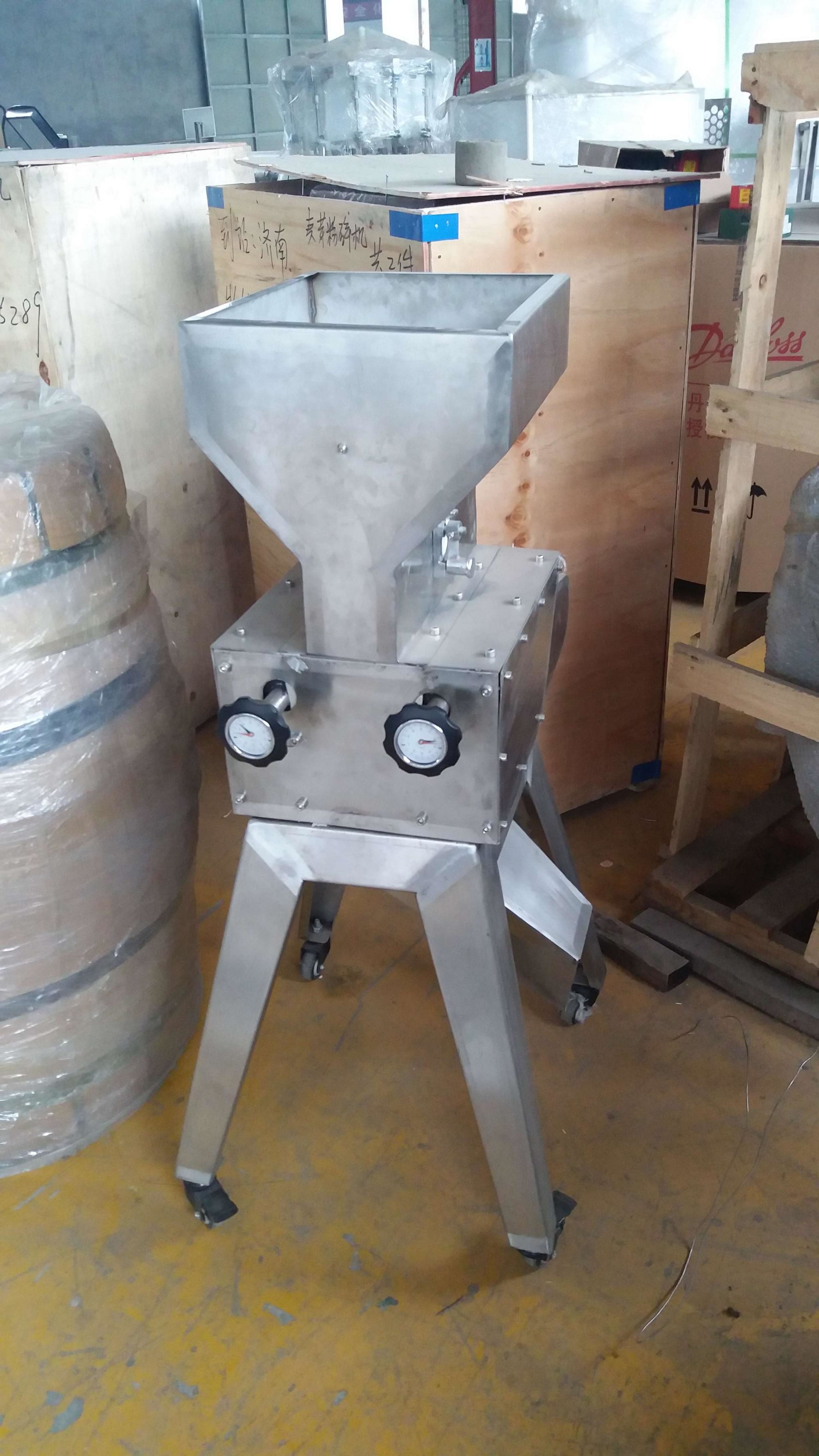 Electric Brewhouse Craft Beer Equipment Micro Brewery System Turnkey Type