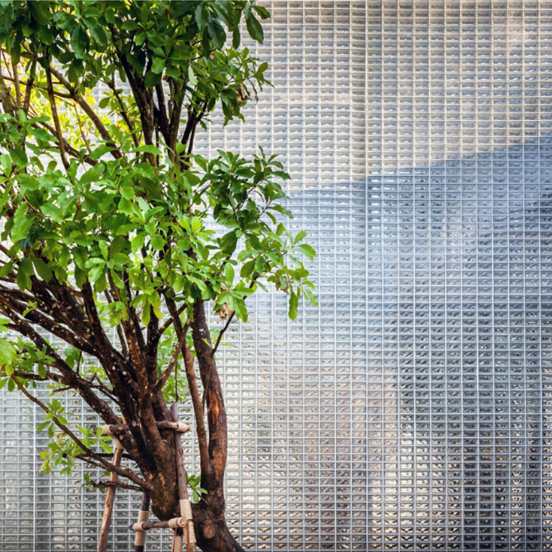 Clear Ice Textured Glass Bricks With Grooved Card Slots Customizable Color Crystal Glass Blocks