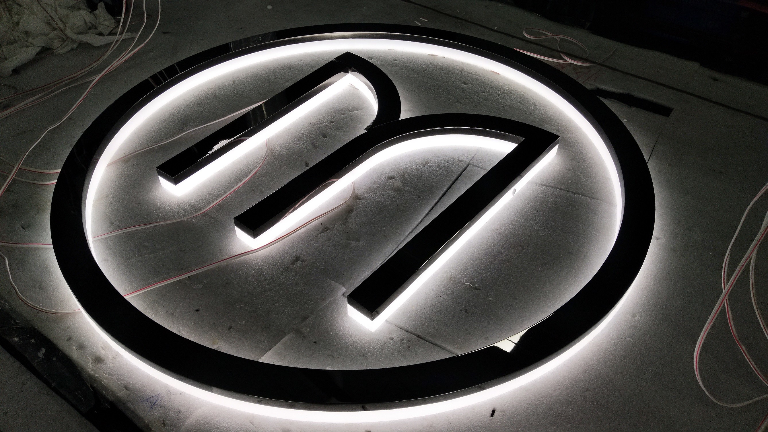 Illuminated Backlit Stainless Steel Letters Signs 5000K For Hospitals
