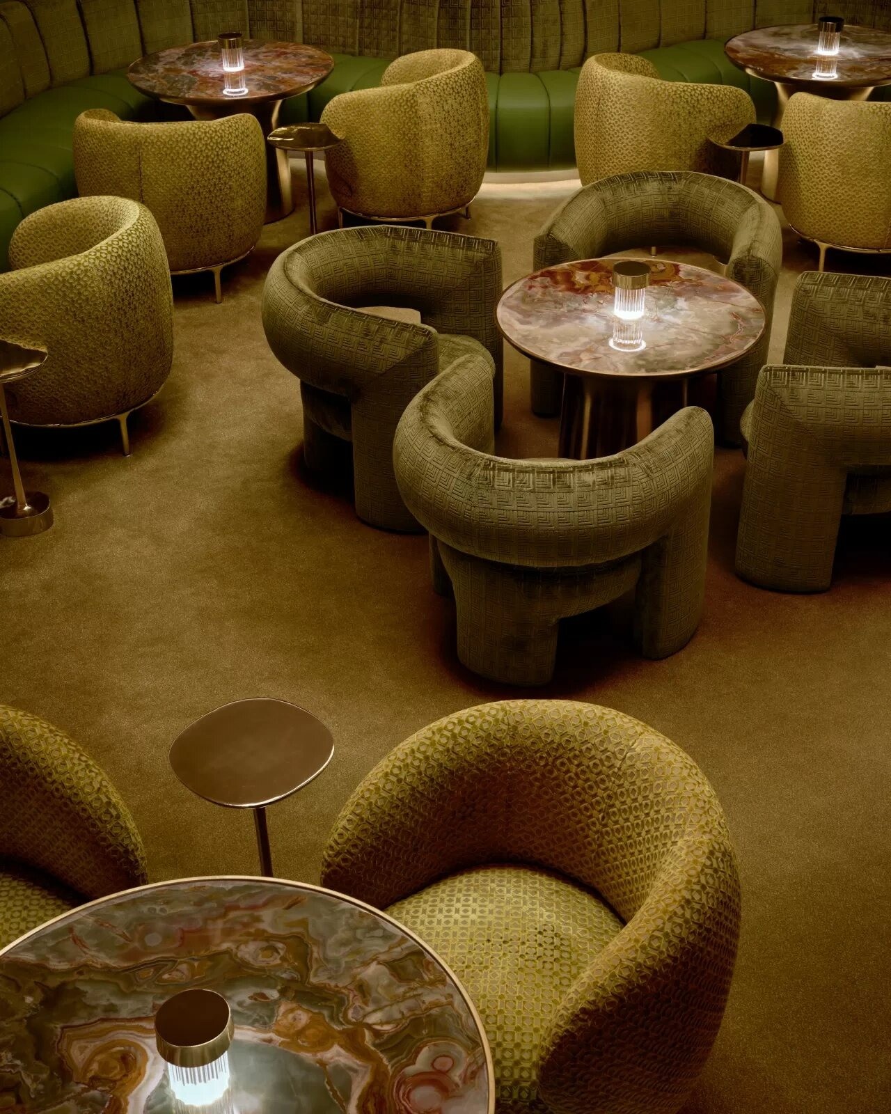 Bespoke One-Stop Shop Luxury Furniture For Large Shops High End Villas Hotels