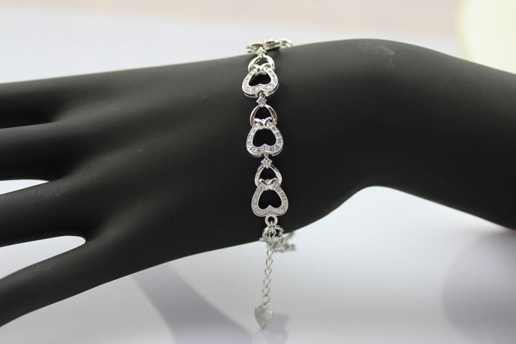 Sterling Silver Pave Clear CZ Diamonds Heart Tennis Bracelet (B03)