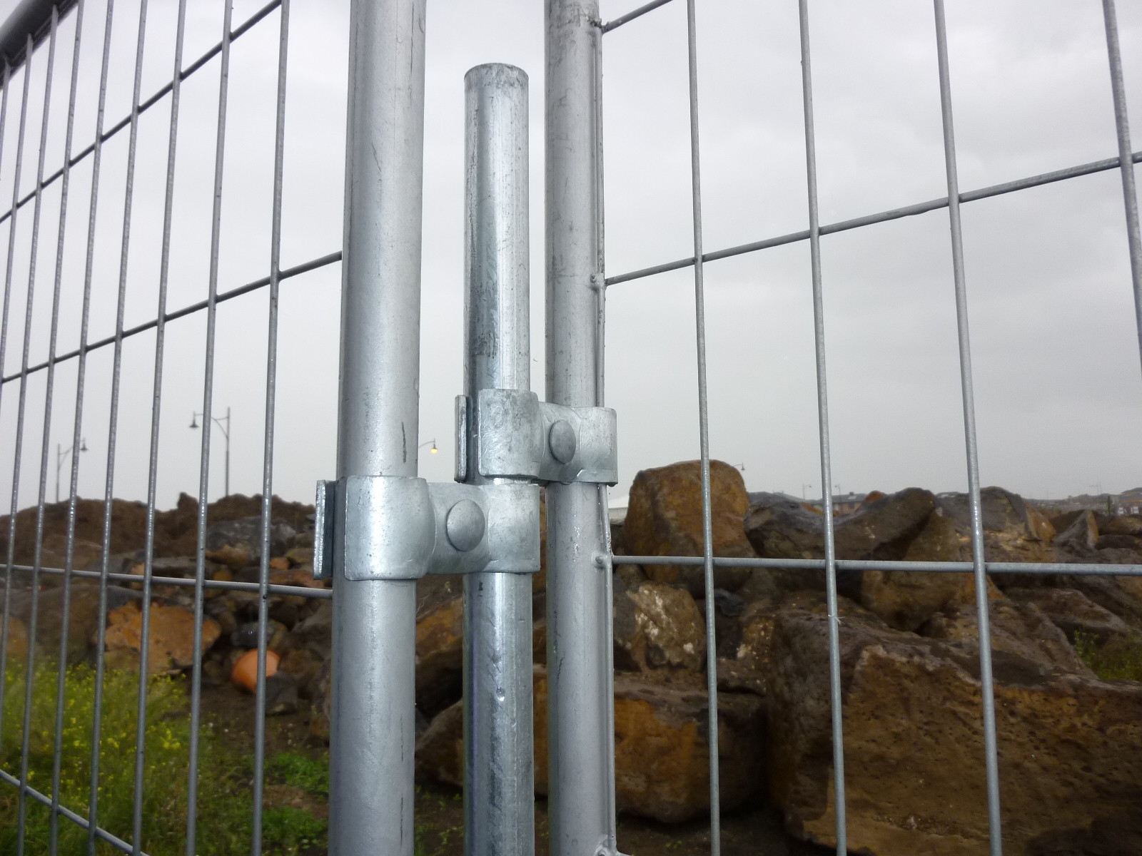 H2100mm Temporary Pedestrian Fencing , W2400mm Moveable Fence Panels