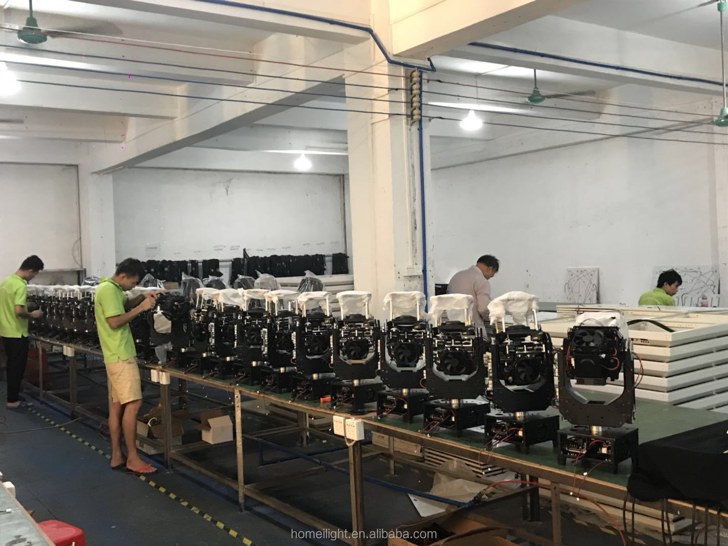DMX 512 Spot Wash Moving Head Lights 230w 7R LED Moving Head Beam LED bar Disco Night Club Moving Head Beam