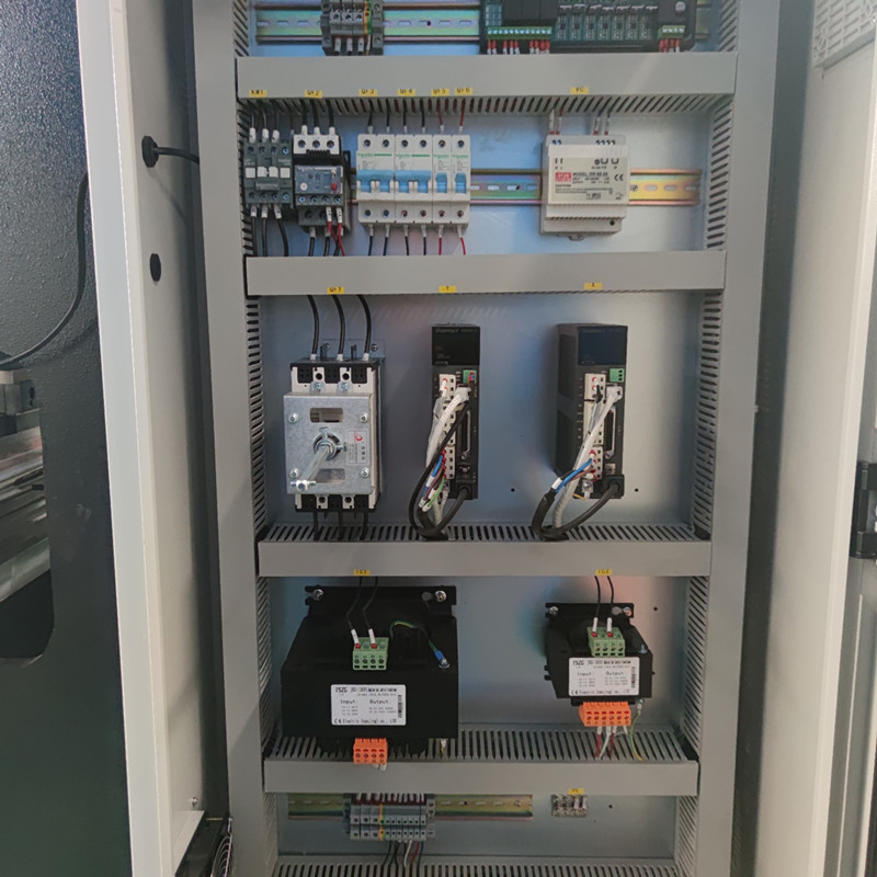 Wc67y/K-40t/1600 Plate Sheet Bending Machine