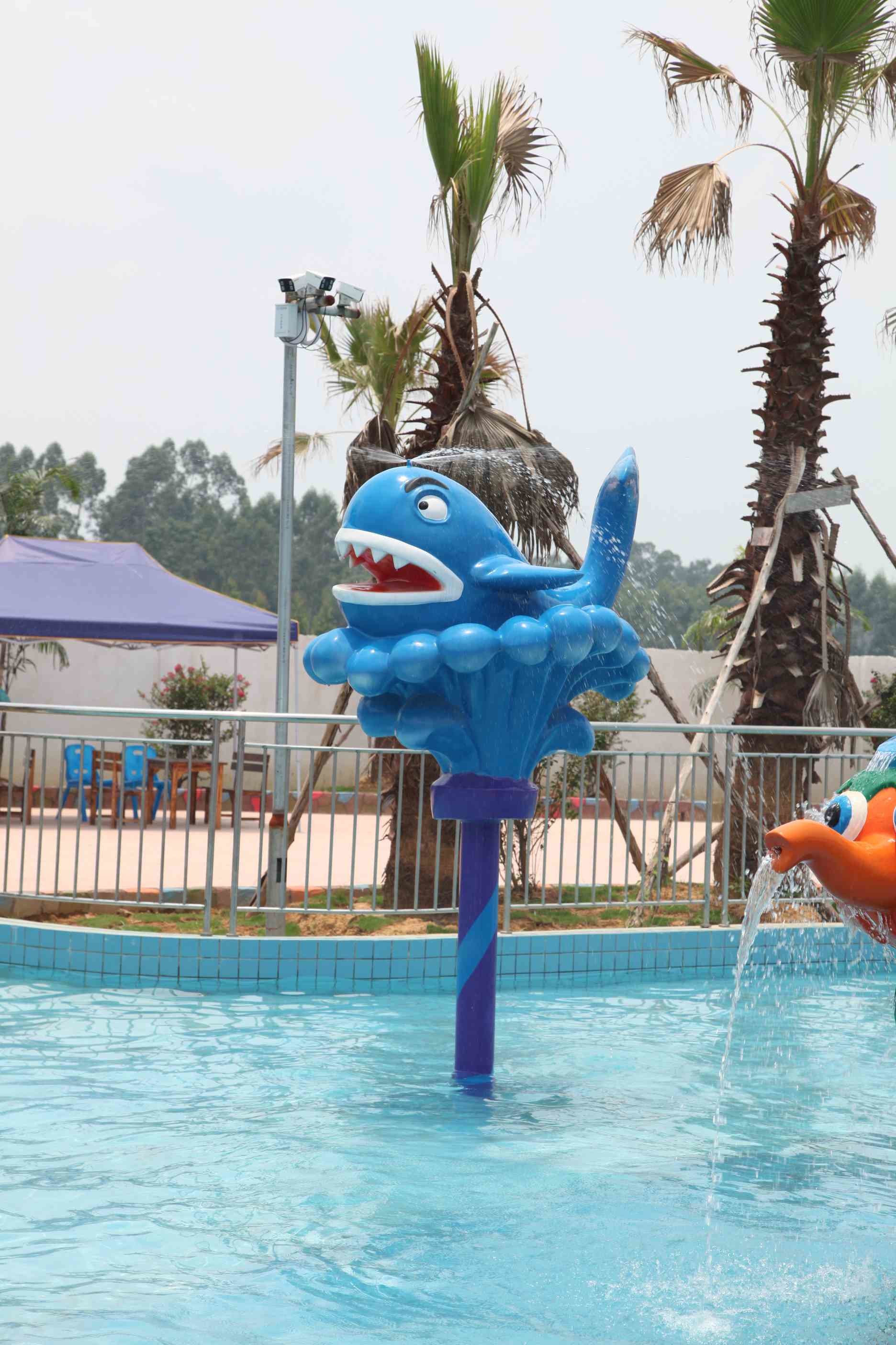Cartoon Whale Spray Play Equipment For Adults , 0.3 - 0.6m Water Depth