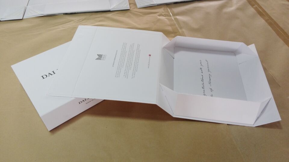 Custom logo magnetic folding paper box packing luxury magnet gift box factory from China