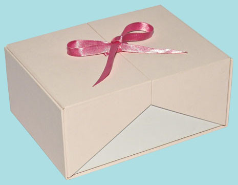 Patterned Recycled Gift Boxes , Eco Friendly Gift Boxes Varnishing Surface