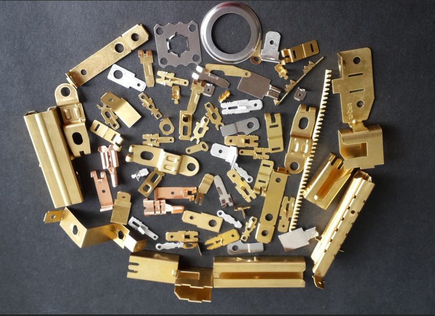 Two - Head Perforated Stamping Terminal Customized Thickness Auto Wire Terminals