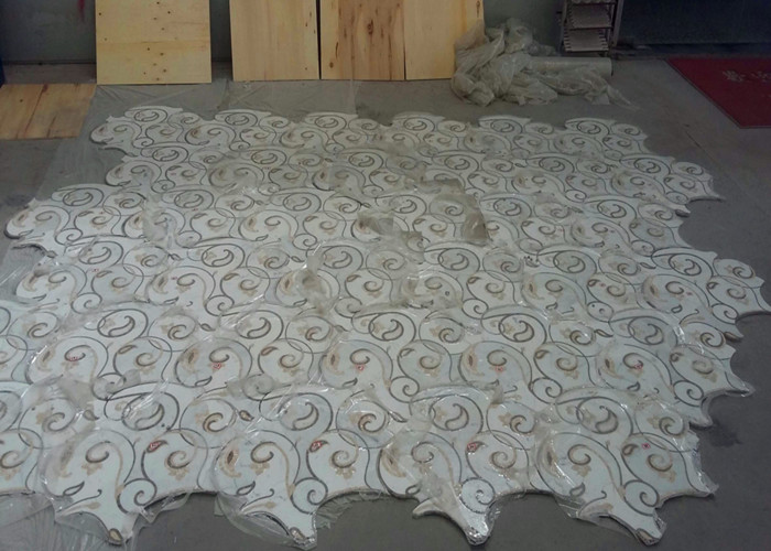 High Consistence Natural Stone Mosaic Tile Floral Mural With Another Grout Installation