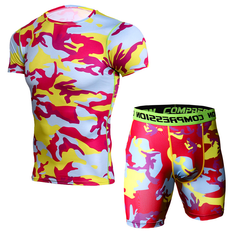 Gym Fitness Mens Swim Shirt Loose Fit , Rash Guard Suit Fancy Delicate Workmanship