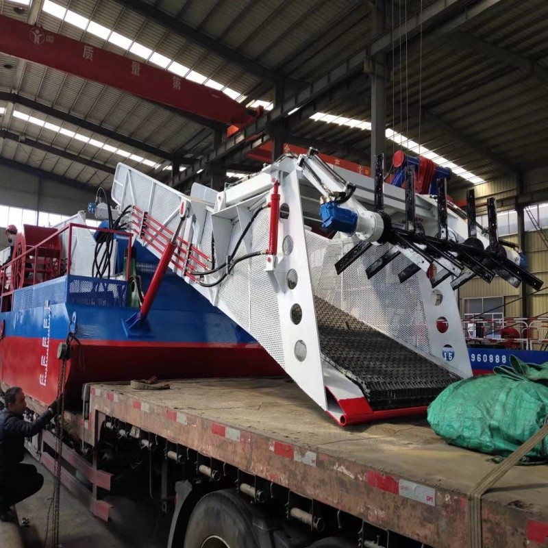 Aquatic Plant Harvester With Full Automatic System