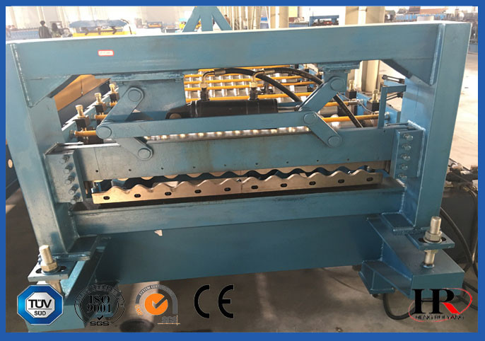 Custom Metal Roof Roll Forming Machine With 10 - 12m / Min Forming Speed