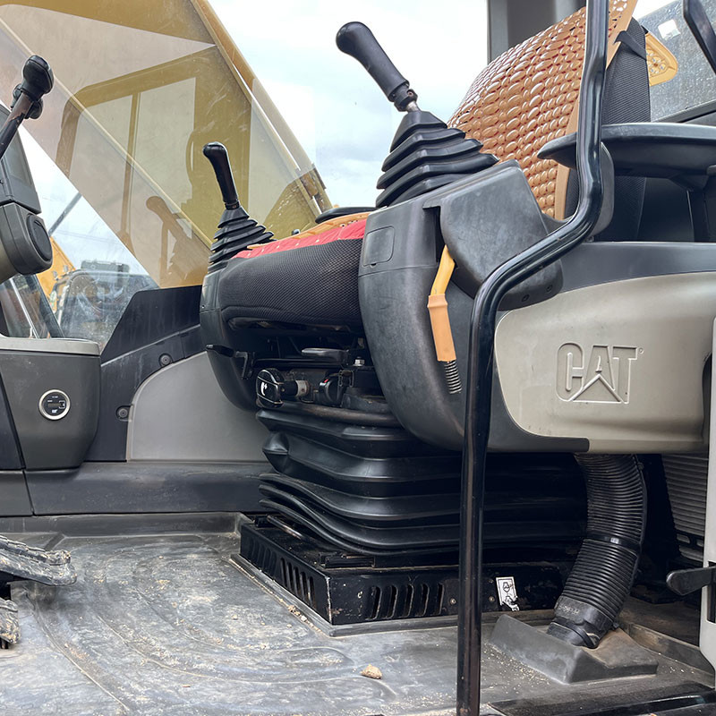 Used Crawler Digger Moving CAT 326 Excavator Mining Industry