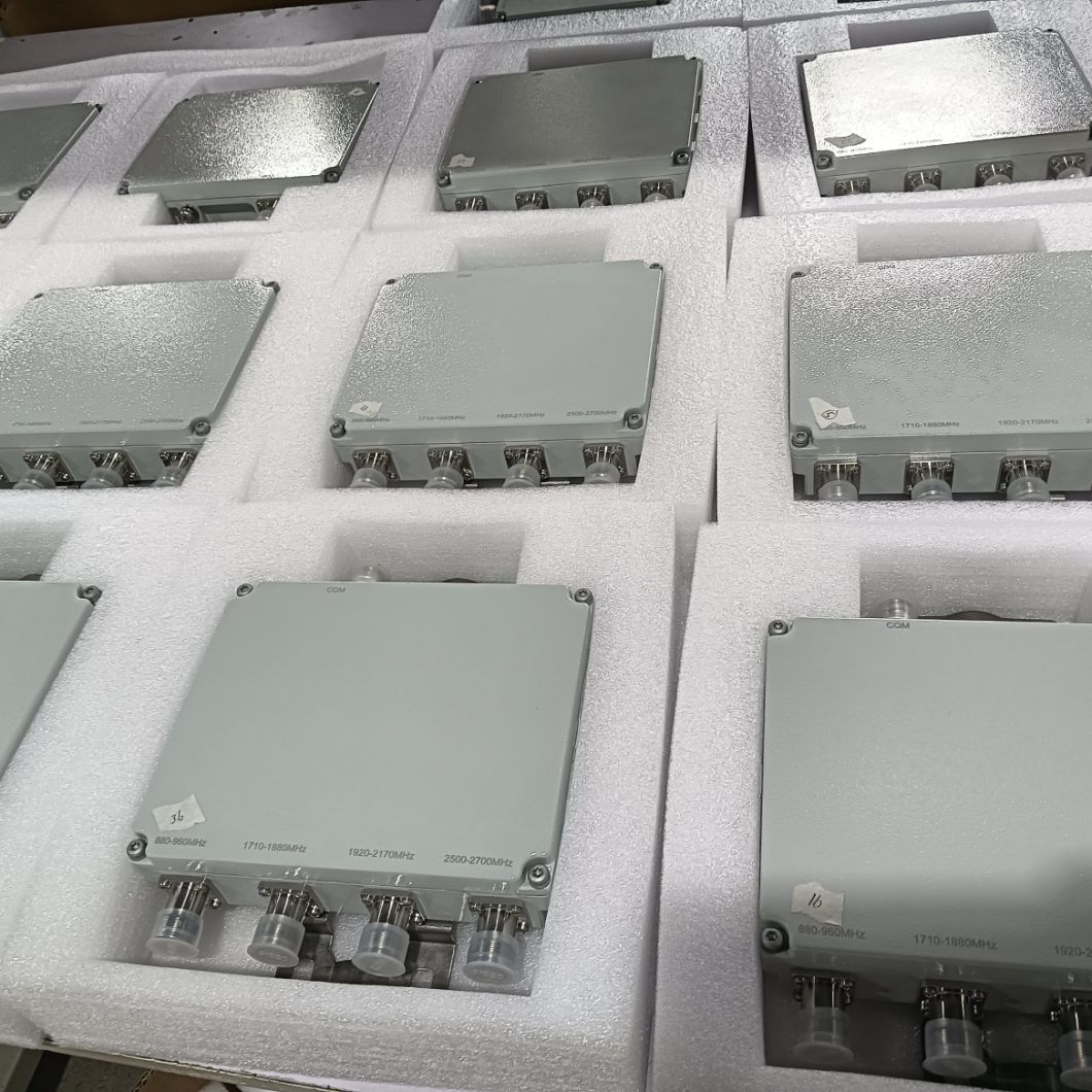 Quad-Band Combiner 1710-2700MHz High Directivity / Isolation 4 Way Diplexer RF with Low Insertion Loss Low Vswr Low Pim (IM3)