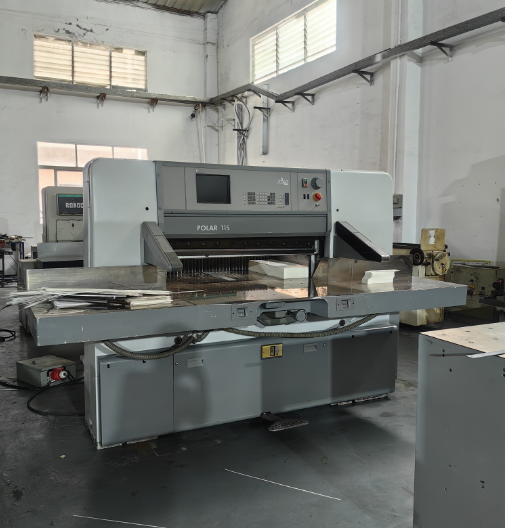 Computerized 45t/m Polar 115cm Paper Guillotine for Fast and Precise Paper Trimming