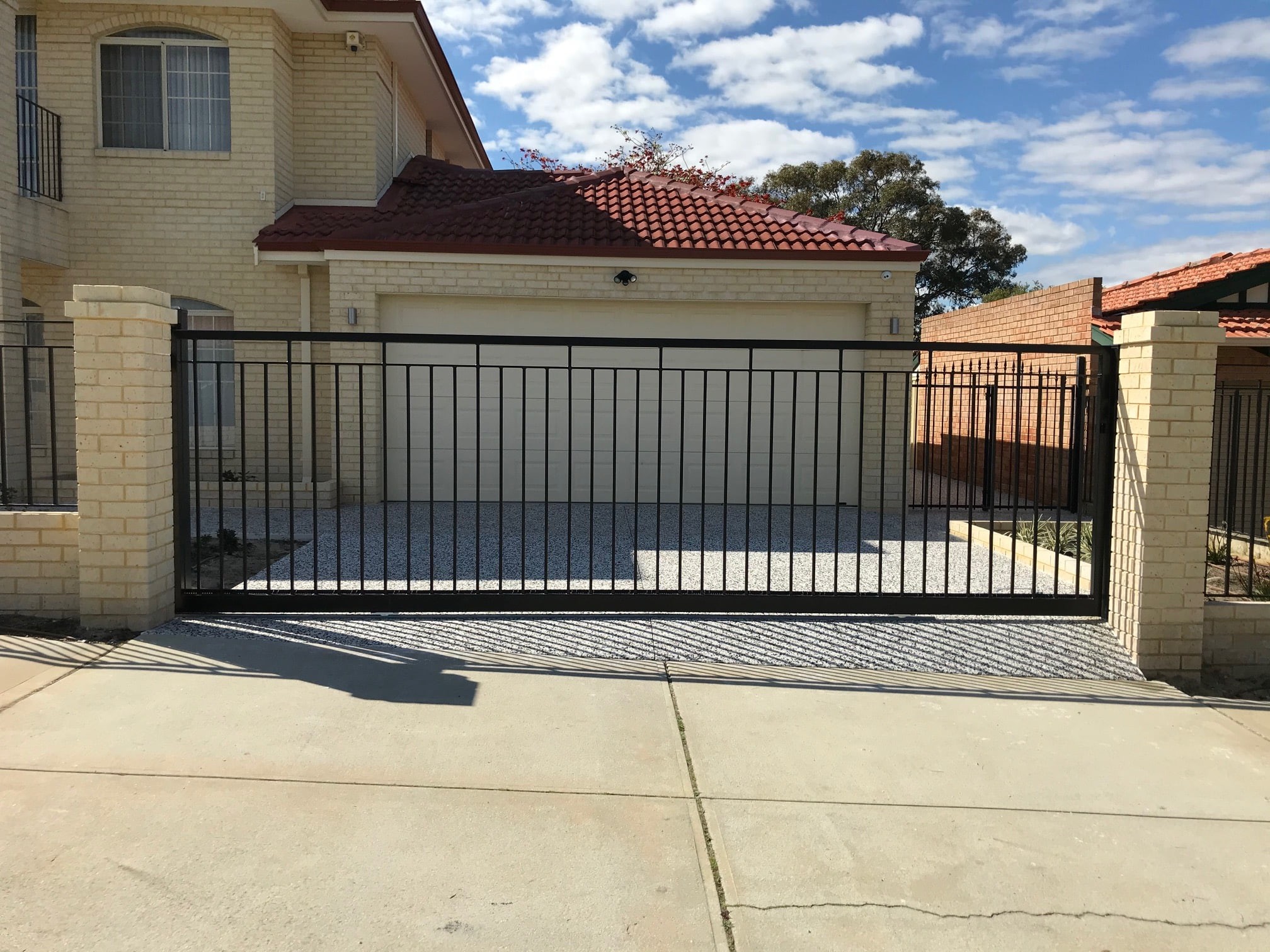 Beautifully 5′ X 8′ Ornamental Wrought Iron Fencing Q235 Low Carbon Steel
