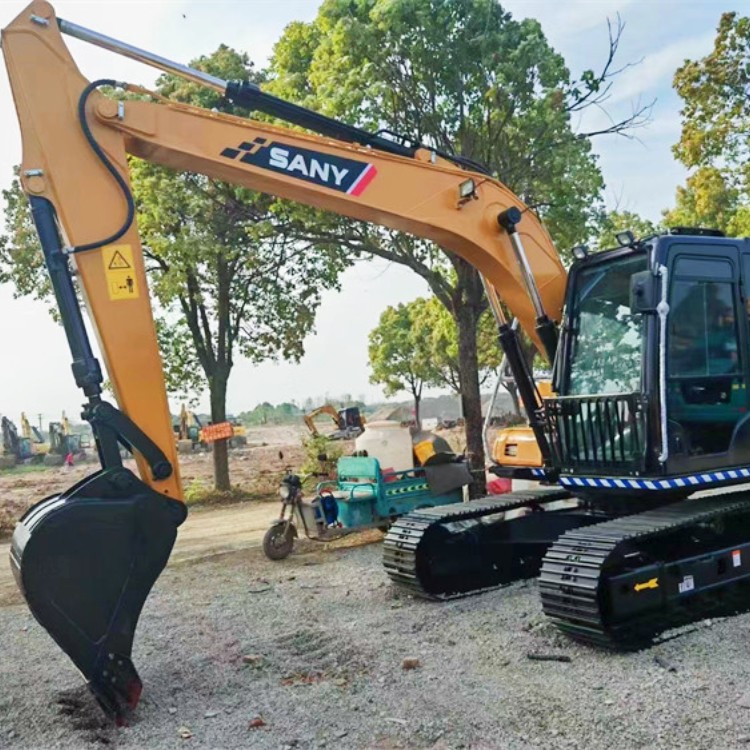 SANY 135C PRO 13 Ton Excavator with Parts and Lower Cost 2022 Model 897 Working Hours