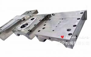 China Split Barrel Kurimoto 125 Twin Screw Extruder Machine Parts Corrosion 316L Material on sale