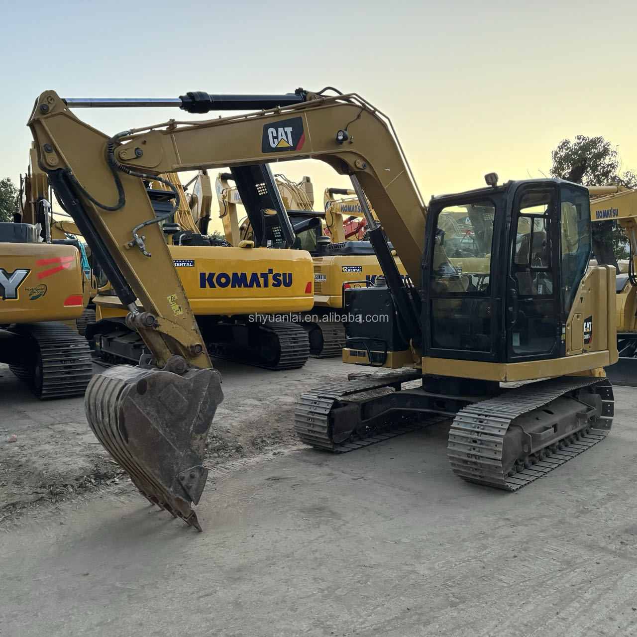 Energy-Saving Cat 307.5 Excavator Original Affordable for Crushing Used Hand Excavators