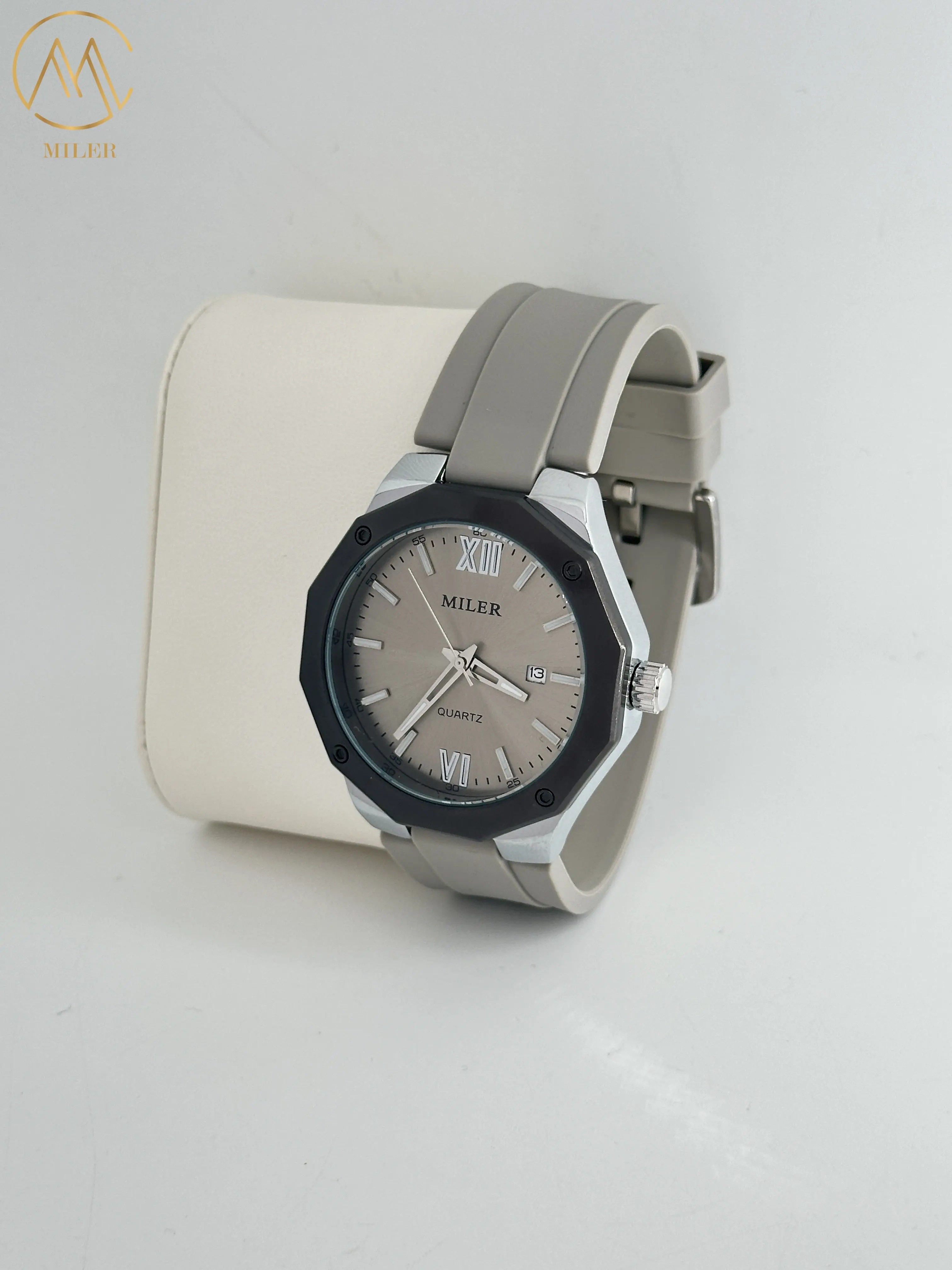 Wholesale Sports Waterproof Quartz Watch with Silicone Strap