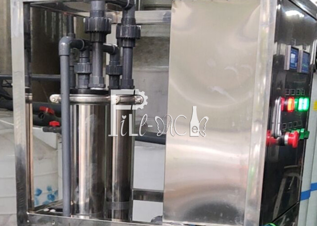 SS304 Membrane Housing 1500LPH RO Treatment Plant