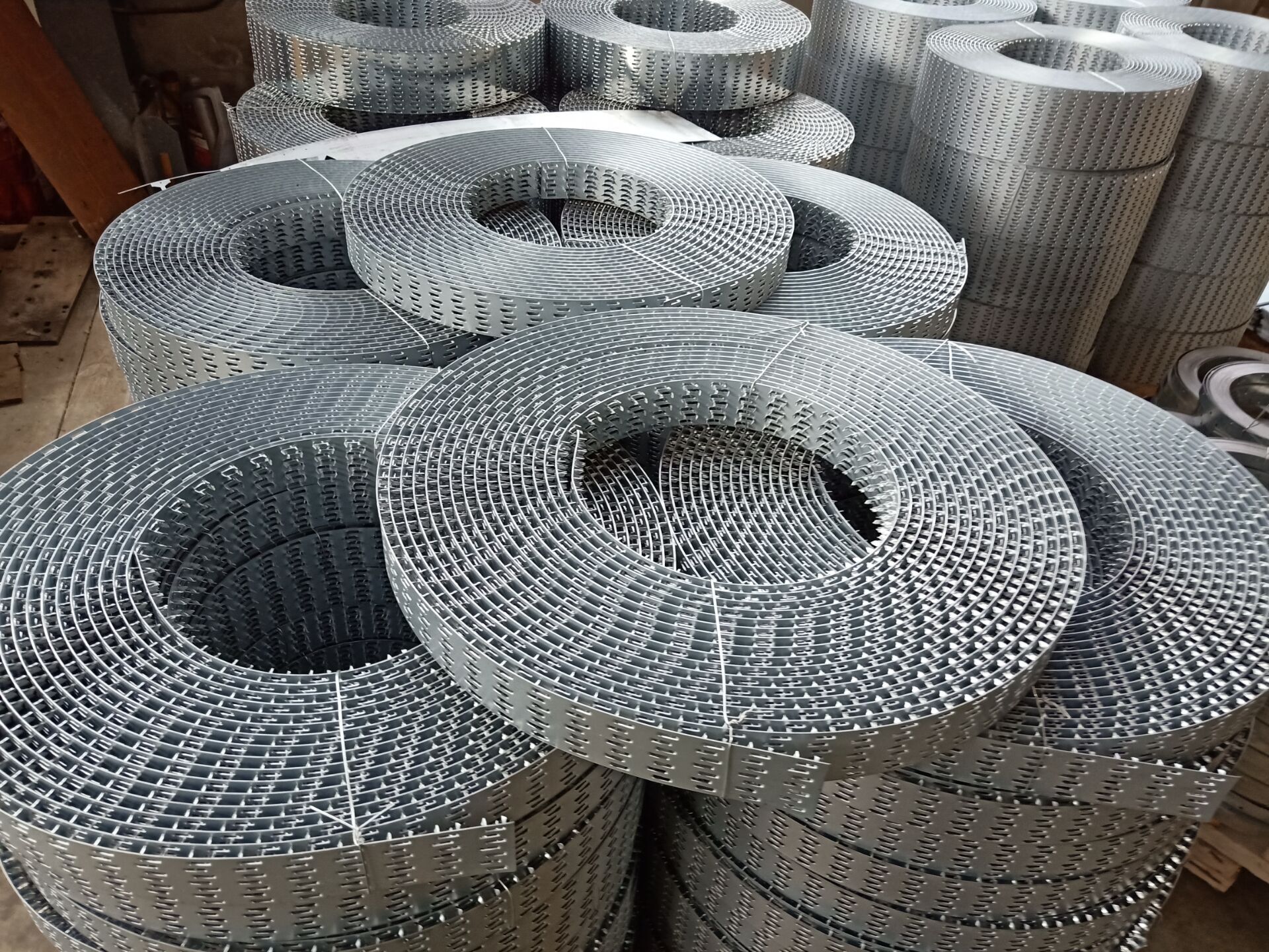 100*100 100*50 100*200MM knuckle nail plate for Trusses and Timber Construction
