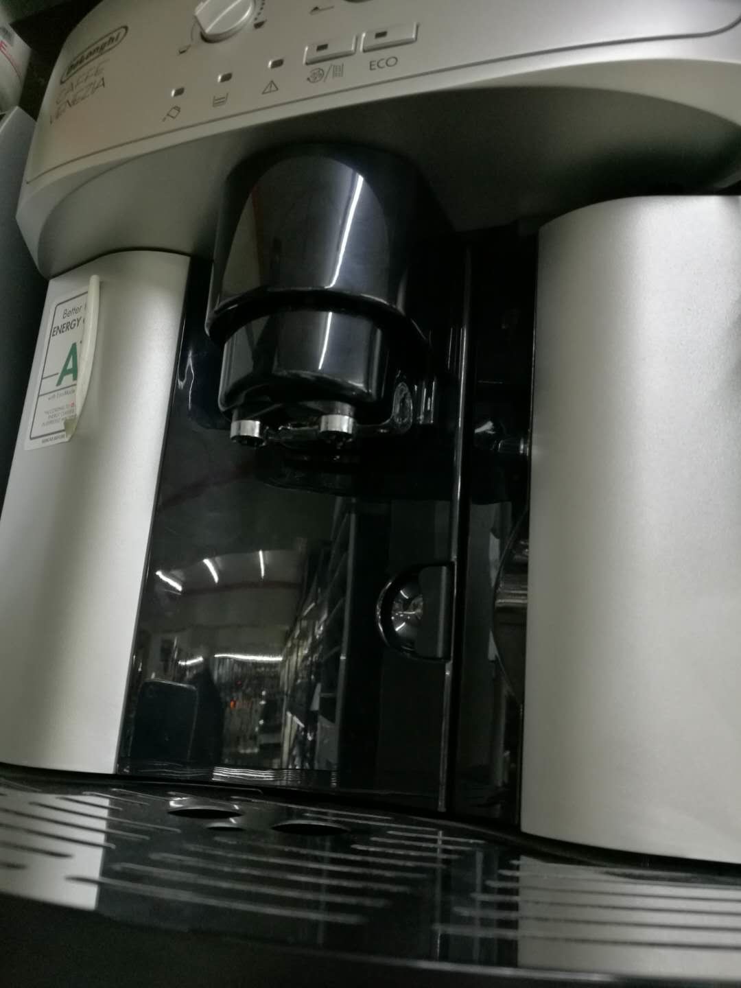 DeLonghi Commercial Coffee Machine Automatic Espresso / Cappuccino Maker Snack Bar Equipment