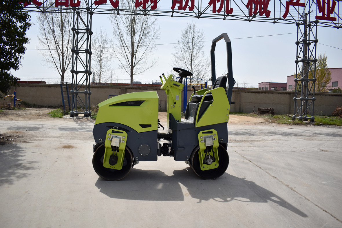 2T Hydraulic Diesel Tandem Road Roller Machine Trench Backfill