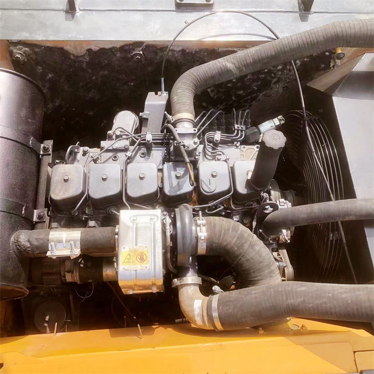 Good Health and Hyundai 225 Excavator 22 Ton Used Construction Machinery in Korea